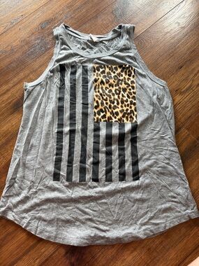 PINK Victoria's Secret Gray Tank with Leopard Flag Patch